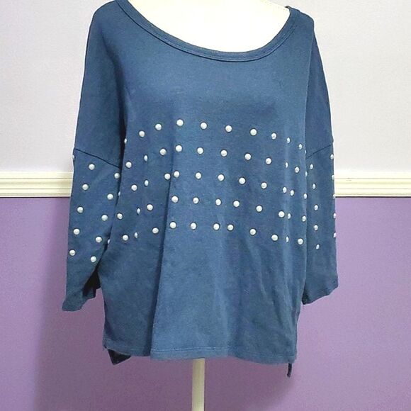 Hannah Blue Gray Boho Chic Long Sleeve Slouchy Sweater With 3D Pearls - Picture 1 of 9